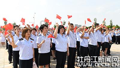 星途星纪元ET正式下线,定位中大型SUV,外观前卫